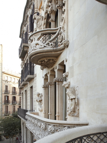 Psg. de Gràcia, 35 - Façana (10).jpg